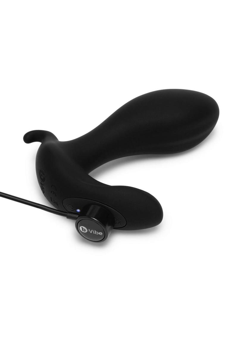 Load image into Gallery viewer, B-Vibe Expanding Plug Rechargeable Silicone with Remote Anal Plug
