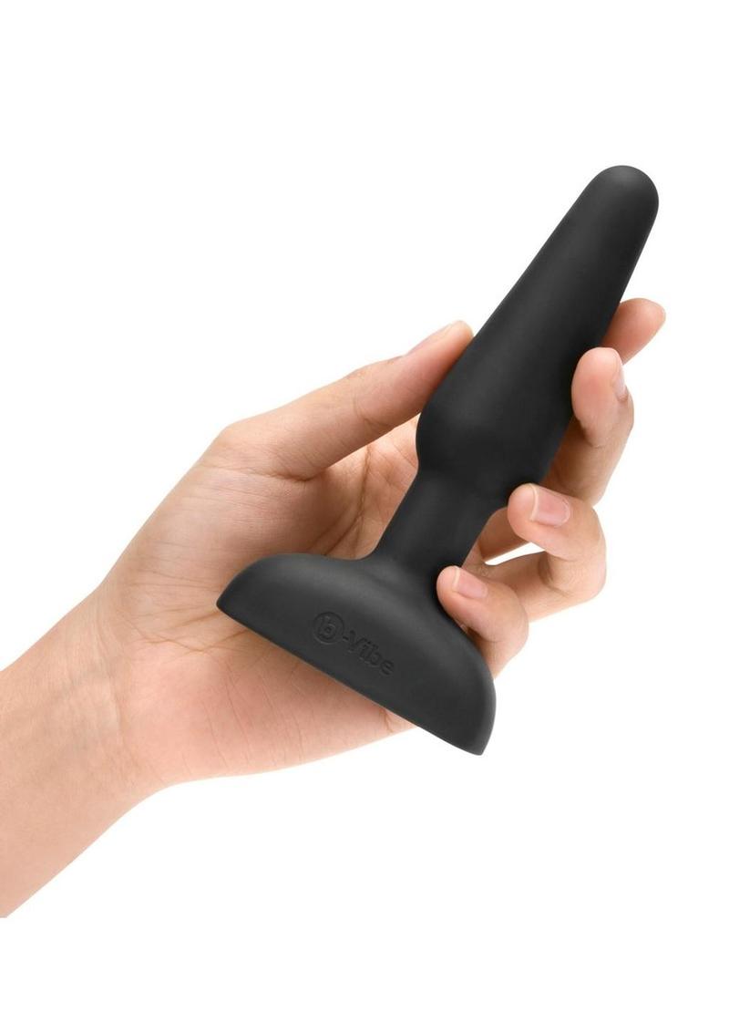 Load image into Gallery viewer, B-Vibe Trio Plug Rechargeable Silicone Anal Plug with Remote Control
